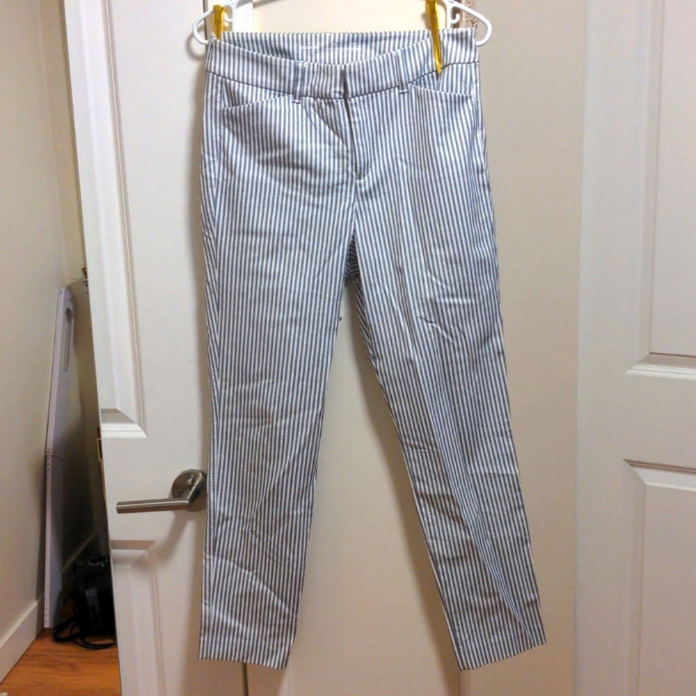 Old Navy High Rise Pixie Striped Pin Blue White Pants - Size 6